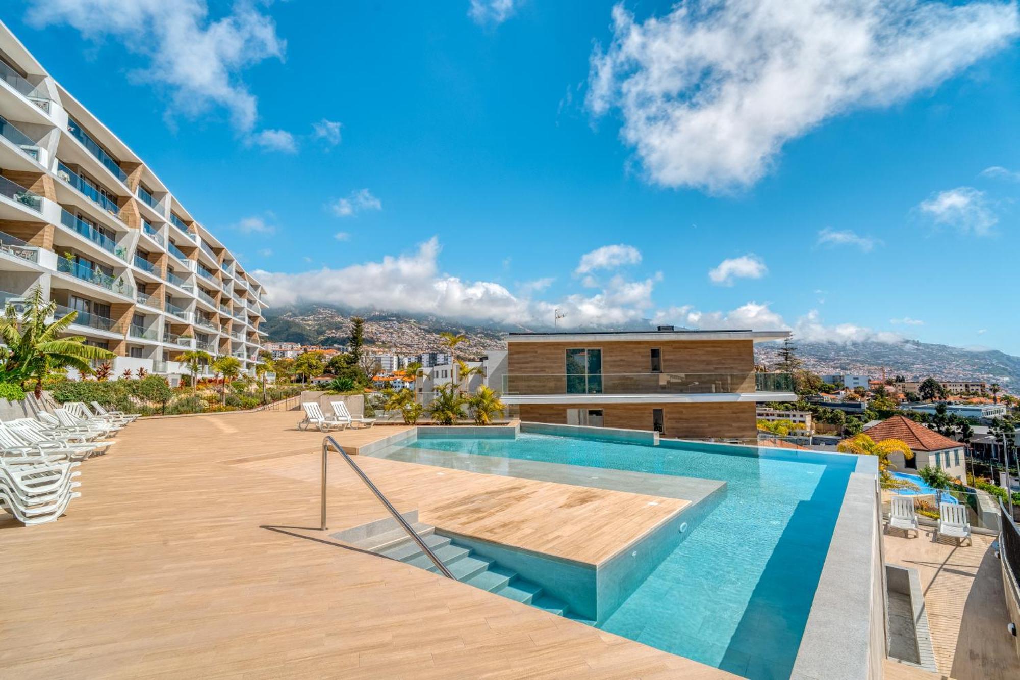 The Pink Palm Apartment Funchal  Bagian luar foto